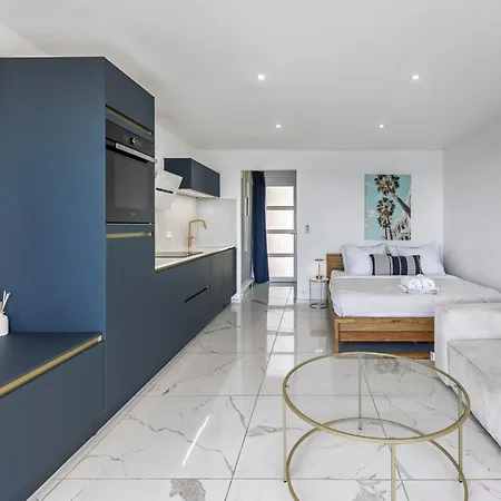 Trésor D Antheor- Bord De * Saint-Raphaël