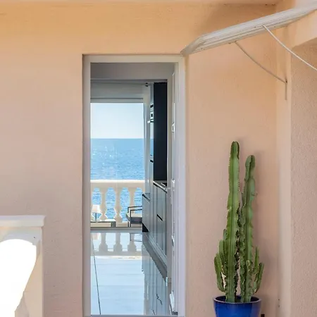 Appartamento Trésor D Antheor- Bord De