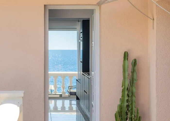 Lägenhet Tresor D Antheor- Bord De