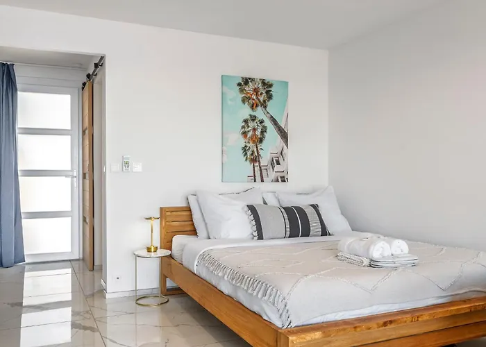 Tresor D Antheor- Bord De Apartment