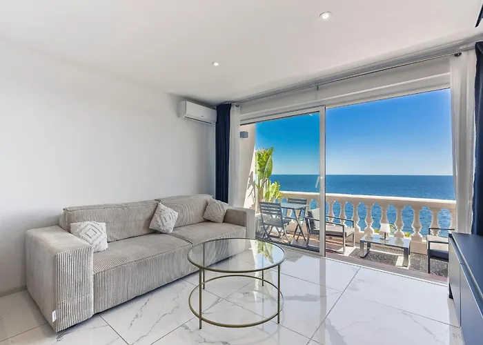 Tresor D Antheor- Bord De Lägenhet *