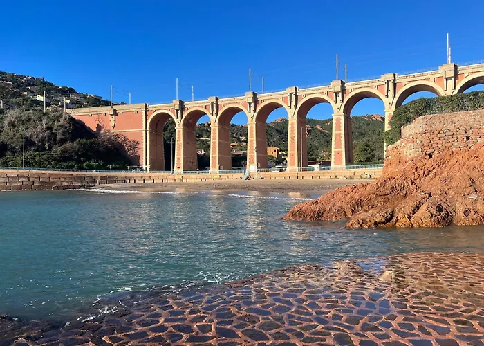 Tresor D Antheor- Bord De * Saint-Raphaël